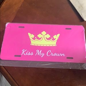 Kiss my crown license plate